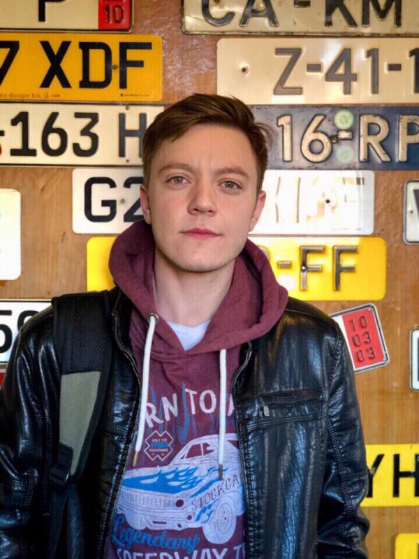 Дмитрий  Головизин 