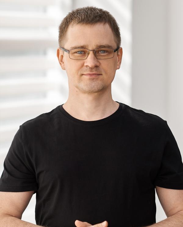 Дмитрий Котов